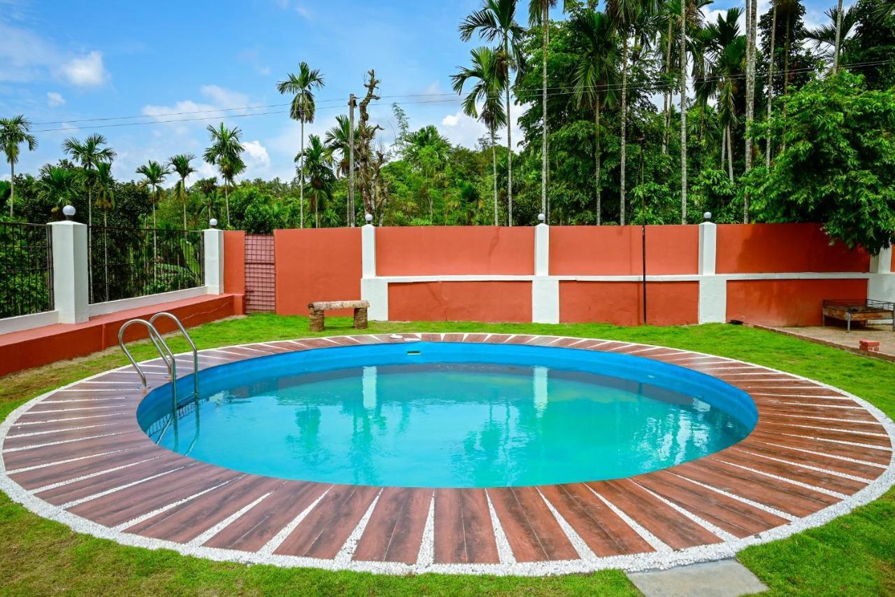 The Shire Hotel สุลต่านบาเทรี ภายนอก รูปภาพ